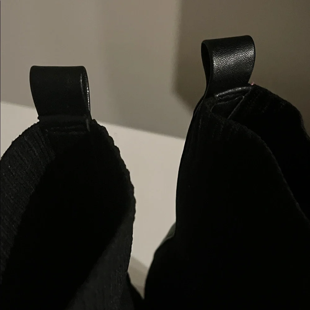Cushionaire Elegant Black Ankle‎ Knit Boots With Memory Foam  For Women Size 9 W